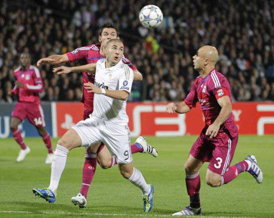 美国险胜里昂，本泽马统治全场