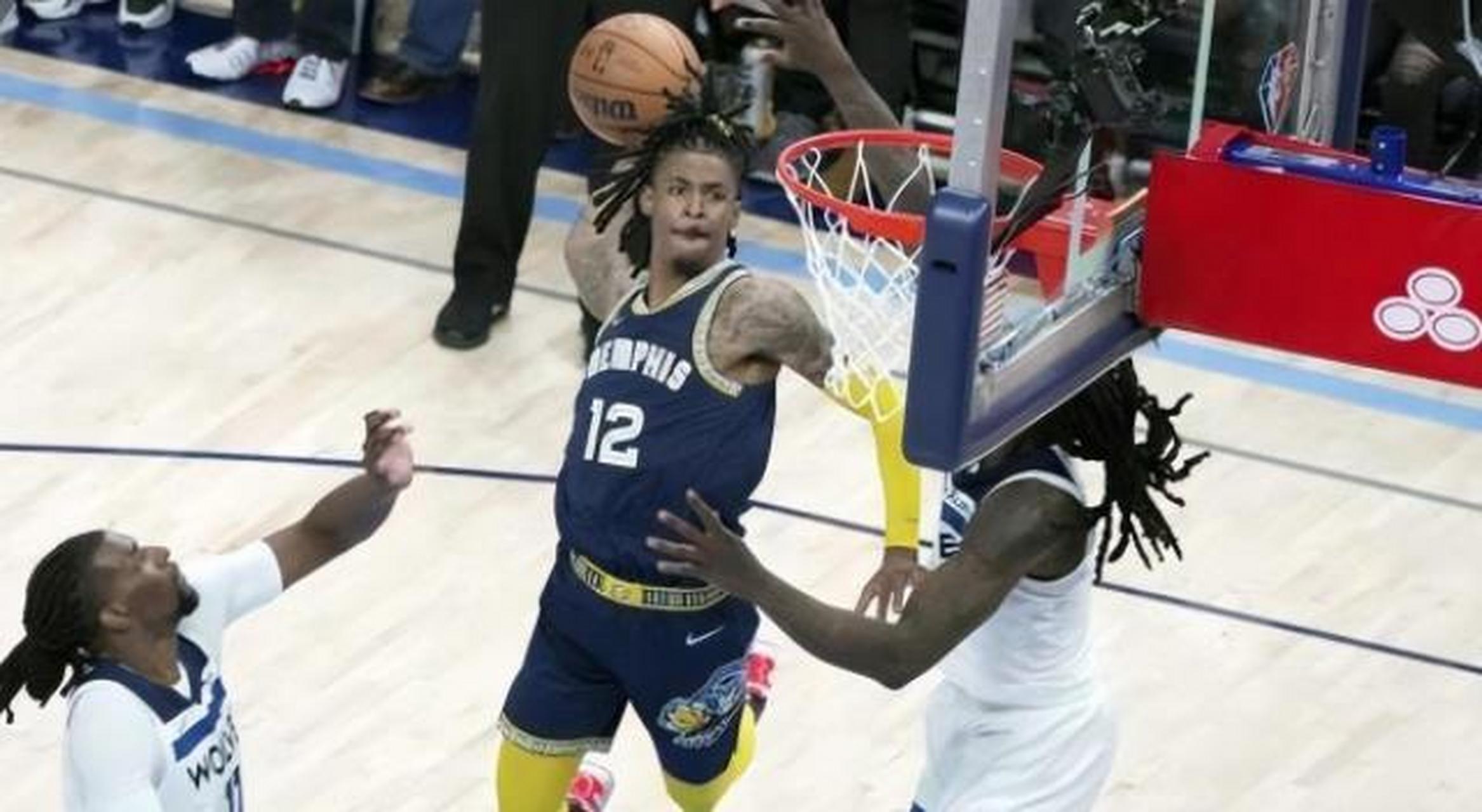 新疆队鏖战上海队，莫兰特刷新纪录