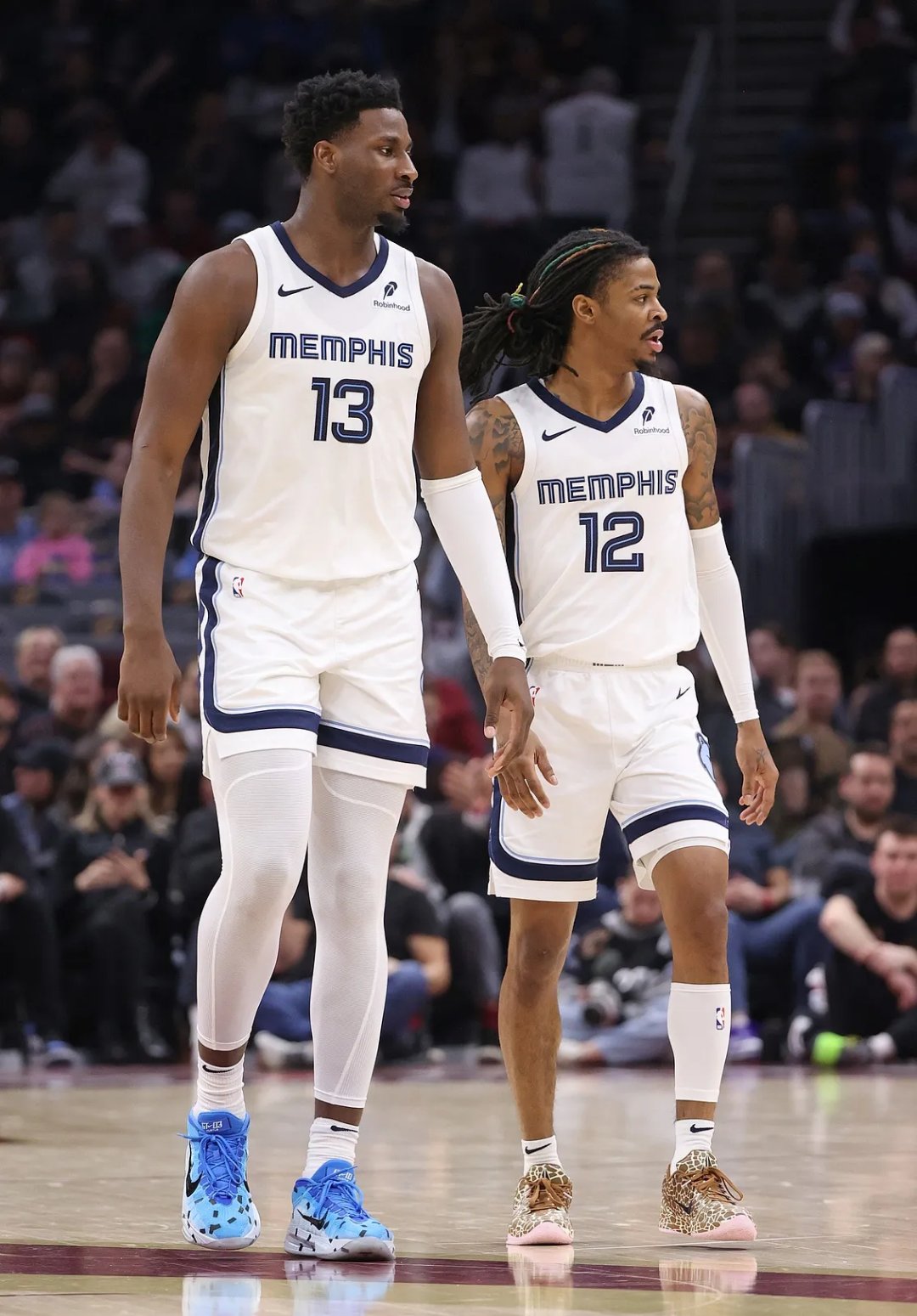 篮网鏖战灰熊，麦科勒姆惊艳四座